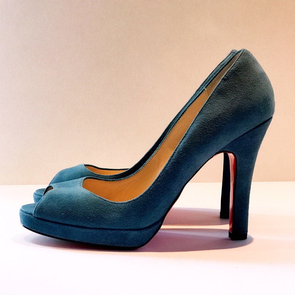oh...DEER! Turq Suede Peep-toe RED Bottom SZ 11
